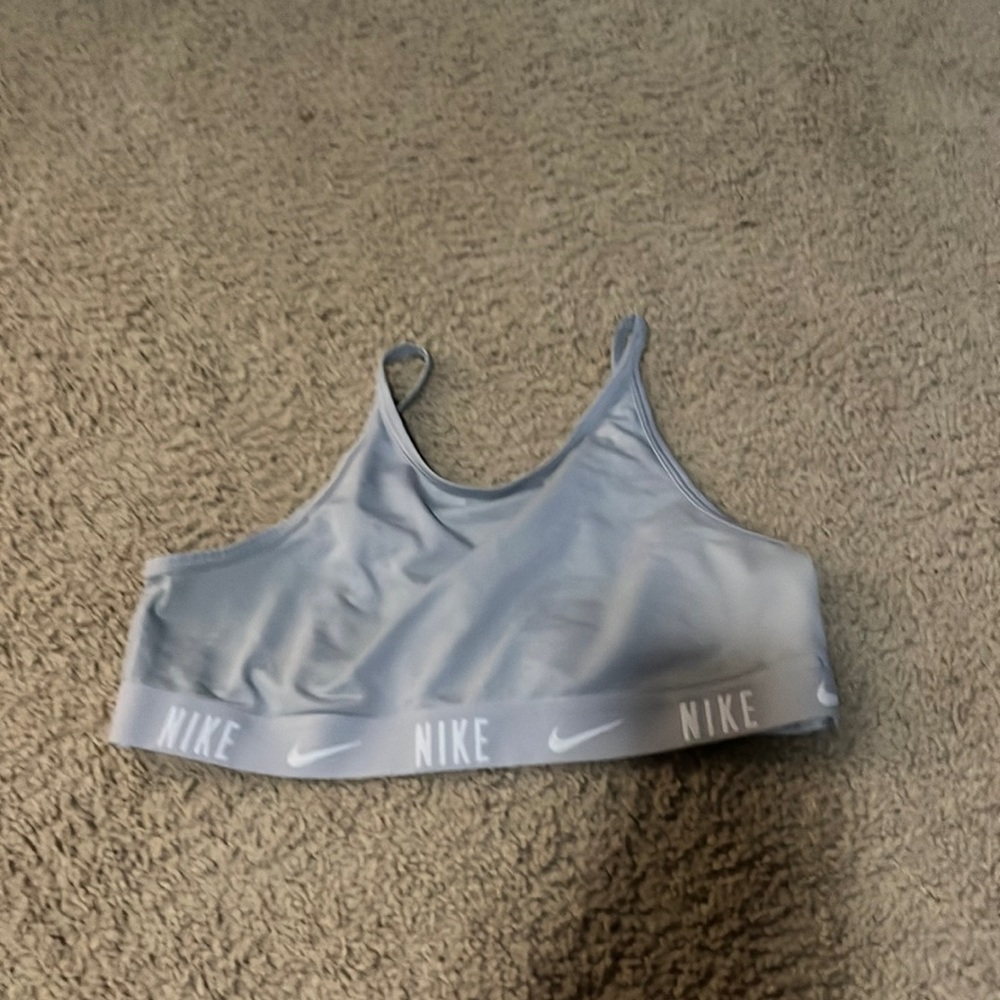 Grey light support, Nike bra
